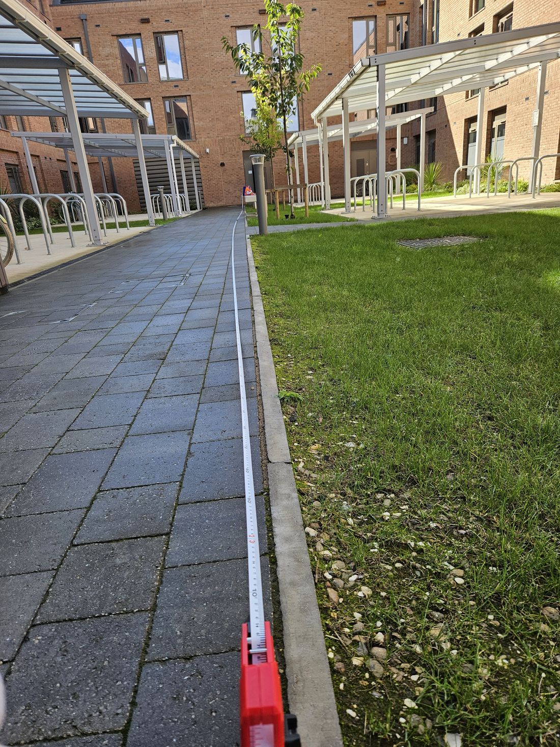 A 50 m tape laid along the path from the unit to the rig
