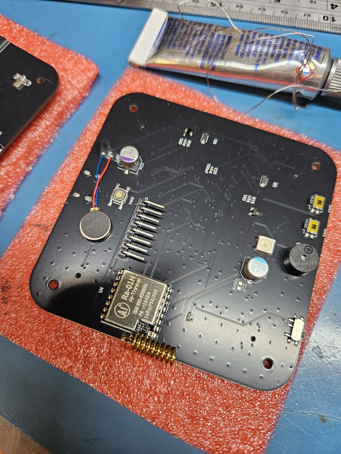 Soldering of extra parts on the PCB